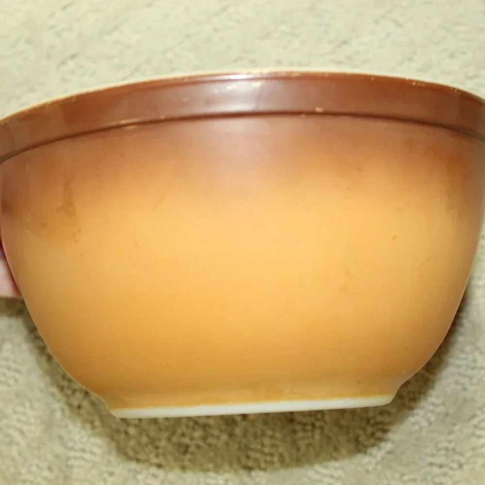 Set of 2 Pyrex Vintage Old Orchard 402/ 403 Mixing Bowls